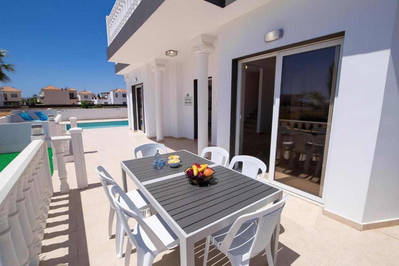 איה נאפה Villa Suncity Boutique Beachfront מראה חיצוני תמונה