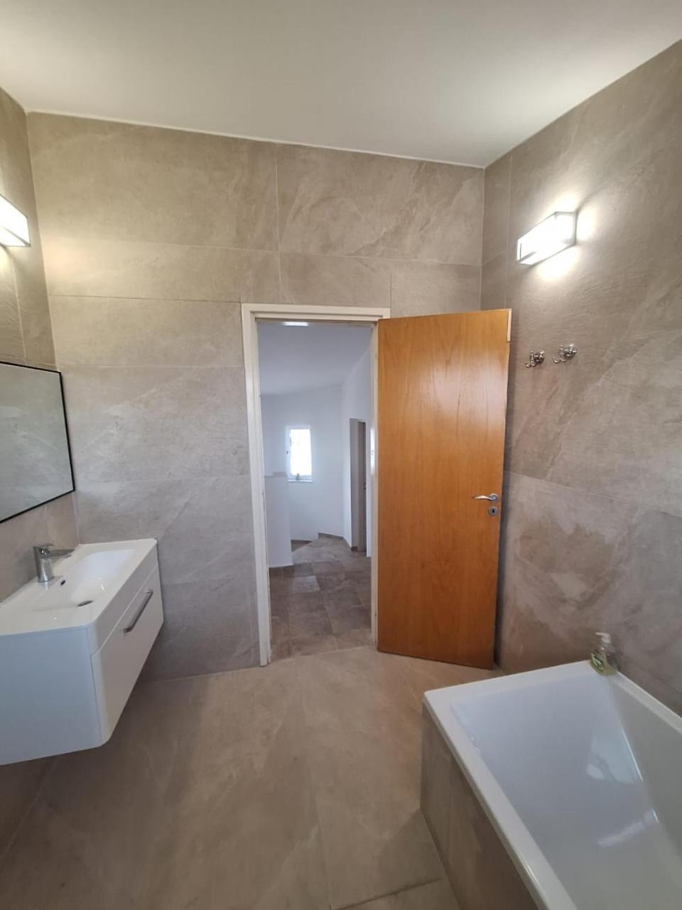 איה נאפה Villa Suncity Boutique Beachfront מראה חיצוני תמונה